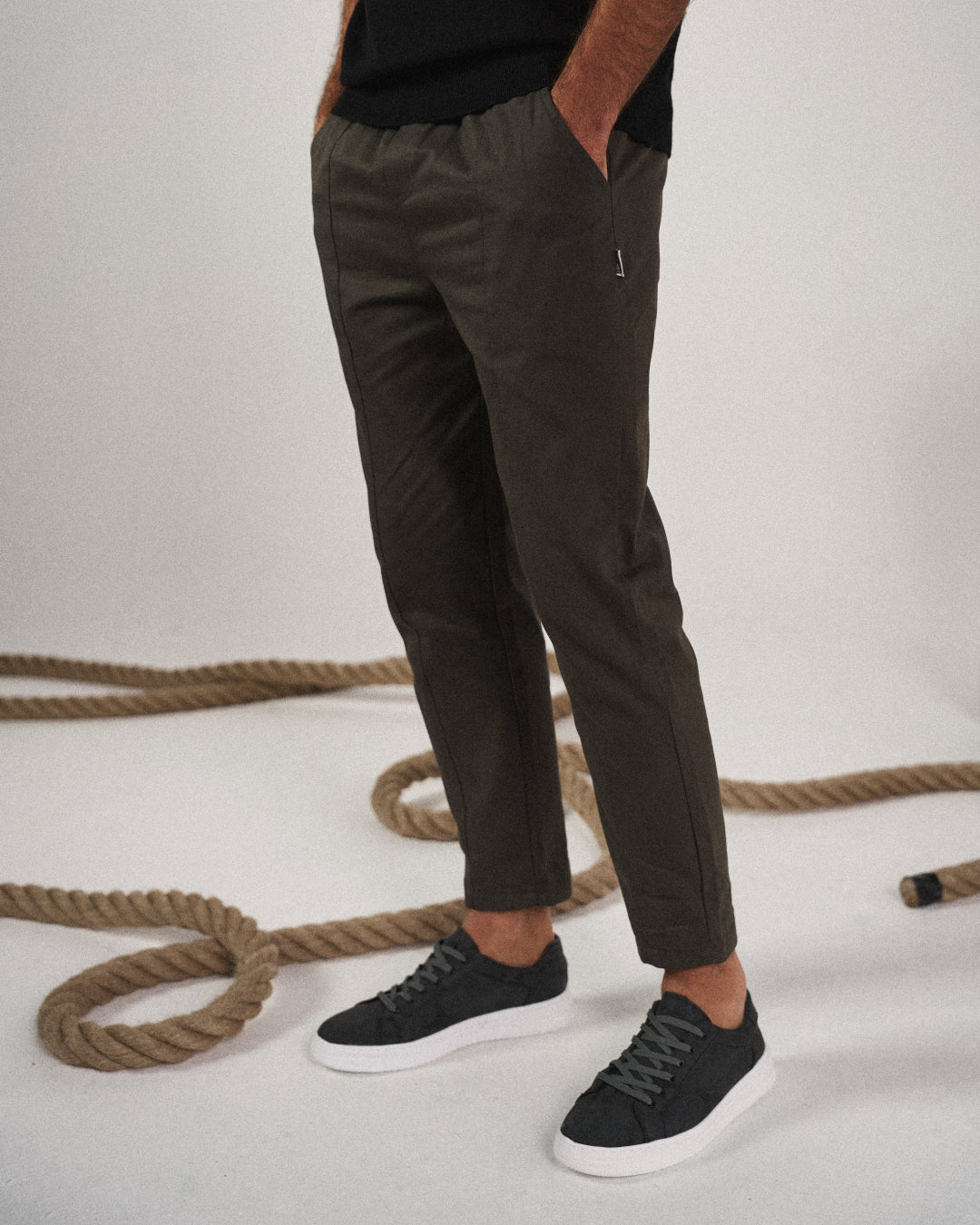 POUR LES PANTALONS DE JOGGING FUSELÉS