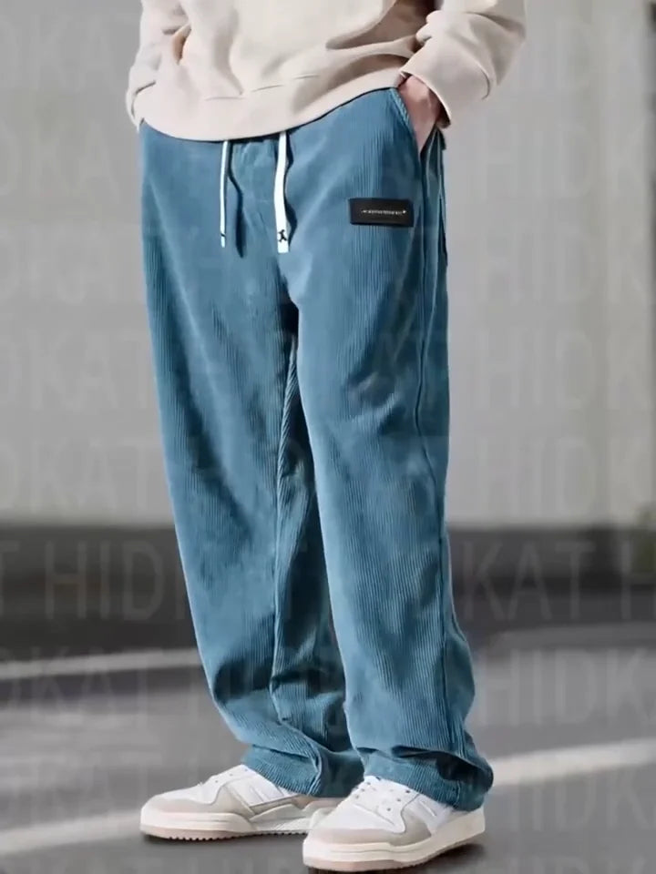PANTALON EN VELOURS CÔTELÉ