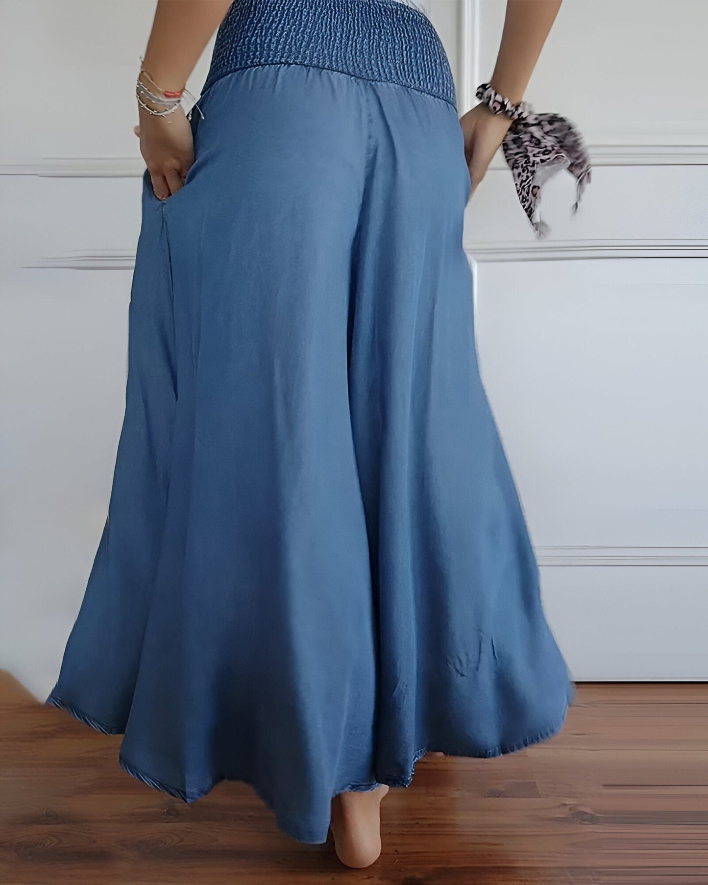Pantalon large pour femme avec taille smockée